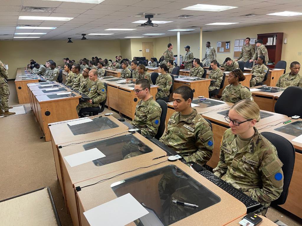 Commander, 2-39IN tweet media