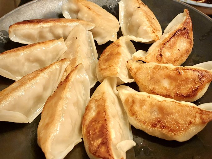 餃子焼いてた
うまいオブうまい 