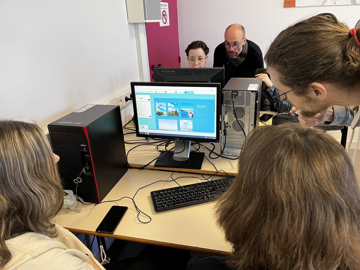 sandrinadossant's tweet image. Les TraAM (istes) arts plastiques @acpoitiers @aclimoges se sont retrouvés au @bellevue_lycee avec    DDA Nouvelle-A et @latelier_cherch  : expérience. avec  1eresEDS arts et d’échanges #dodoc et la conduite de projets 👌@DanePoitiers  @michel_herreria @eduscol_AP @daacpoitiers