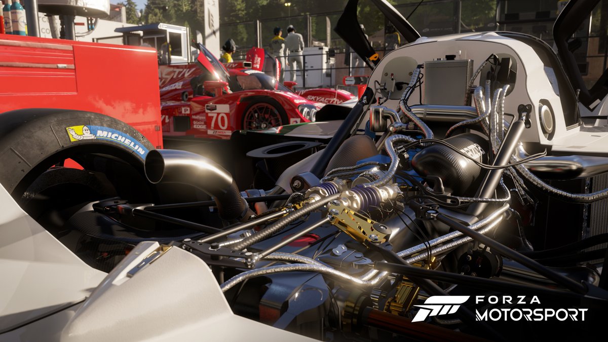 The NEW #ForzaMotorsport will bring a new level of detail with varying lighting conditions at different times of day - just look at the way the side lighting makes this engine bay look!  

Also, can any motorsport aficionados explain how this cantilever suspension setup works?