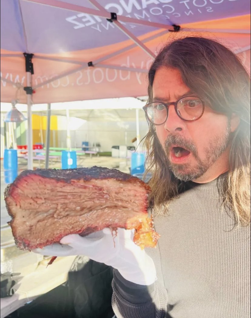 WUTangKids's tweet image. Dave Grohl is a big BBQ guy…dude pulled up to The Hope Mission in LA with his giant smoker to feed 500 people during the storms last week spending 16 hours cooking ribs, pork butt, brisket, cabbage, coleslaw, and beans uproxx.com/indie/dave-gro…
