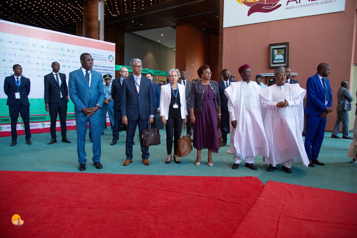 MSaidilMoctar's tweet photo. J’ai assisté ce mardi 28 février 2023, à la cérémonie d’ouverture de la 9ᵉ édition du forum régional africain sur le développement durable (FRADD).
La cérémonie s’est déroulée sous la présidence du Président de la République du #Niger, @mohamedbazoum. https://t.co/WVvkN4JVyD
