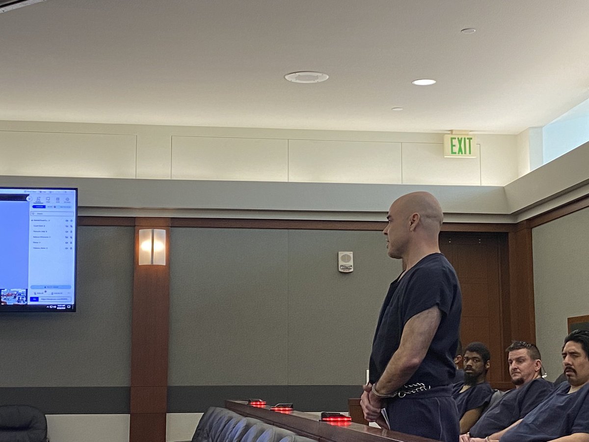 KyleWilcox_TV's tweet photo. Robert Telles is in court today looking to represent himself in his case. Judge Michelle Leavitt is telling him this would not be a wise decision @News3LV https://t.co/VpPiKbHMgS