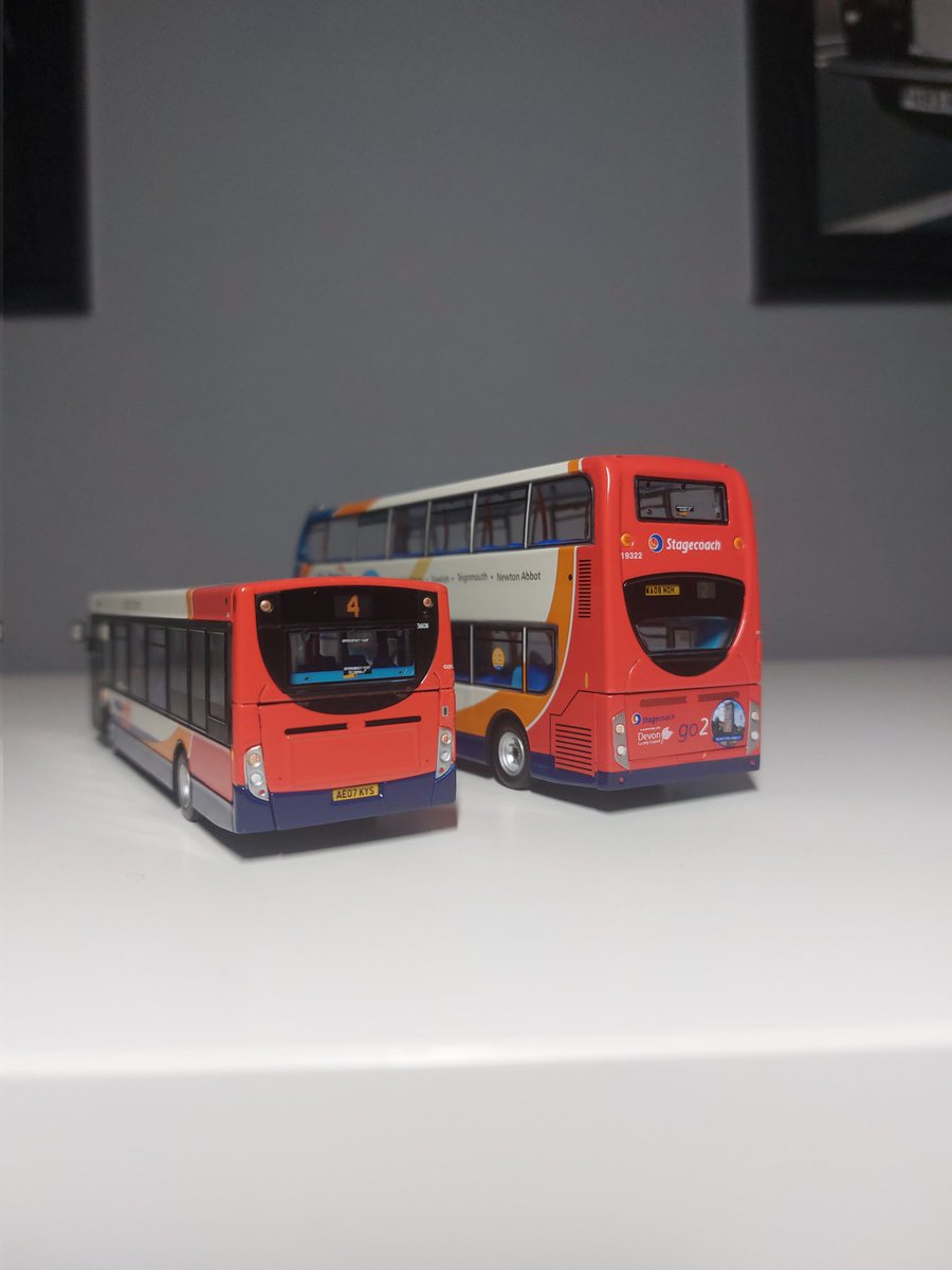 Bus_Pics_Manc's tweet photo. Two of my favourite model buses! 😍🚌
#StagecoachBus
#StagecoachDevon
#StagecoachCambridge
#AlexanderDennis
#Enviro200
#Enviro400
#CreativeMasterNorthcord
#ModelBuses https://t.co/EQCsQz10V7