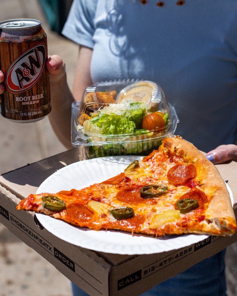 HobokenPie's tweet photo. The perfect lunch combo d̶o̶e̶s̶n̶'̶t̶ ̶e̶x̶i̶s̶t̶  👀🔥 Meet us at our walk-up window between 11am-2:30pm any day of the week to treat yourself to a slice and a little somethin'! 🤘

🍕 2 Slices + Soda
🥗 1 Slice + Caesar Salad + Soda
🧄 1 Slice + 6 Garlic Knots + Soda https://t.co/NULaZcWQxI