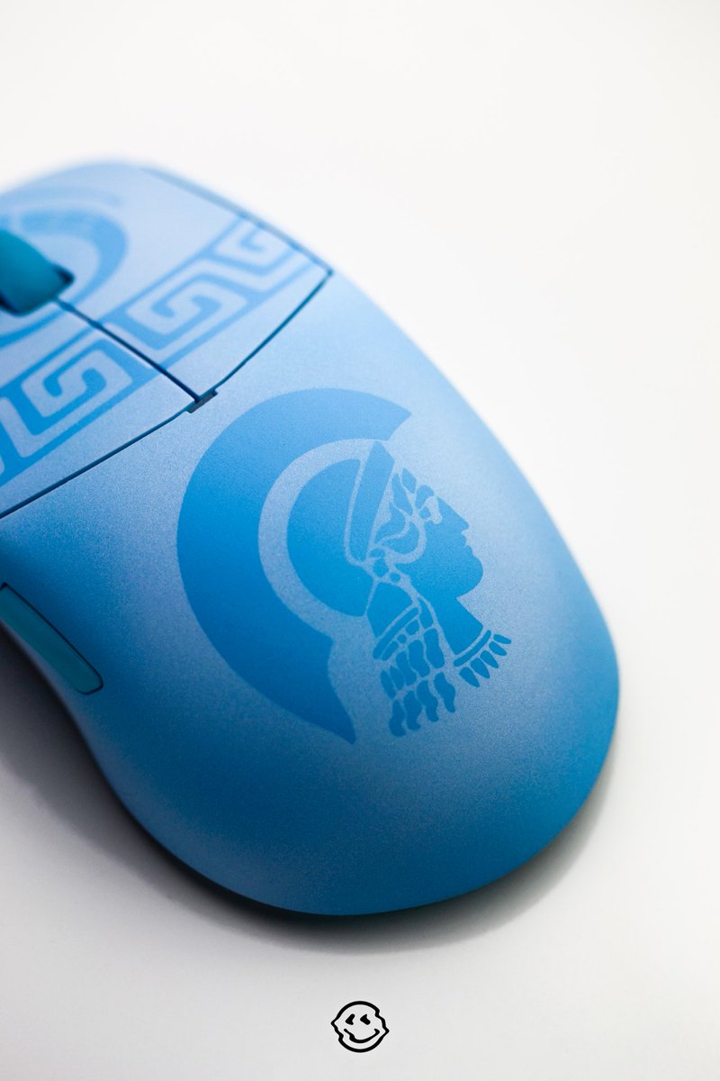 My first custom Lamzu Atlantis 

ig: instagram.com/p/CpNzVcQMUhH/…