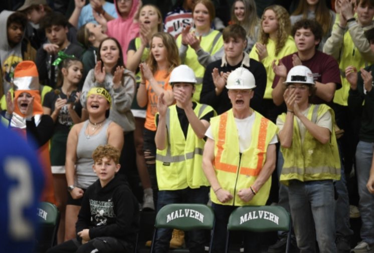 BarstoolMalvern's tweet photo. How hype we are for the district semifinals tonight‼️ Be there and be loud‼️ Game is @ Indian Valley vs West Muskingum. Tip off is at 7‼️ 
Theme is pink out 💗
Buy your ticket online &amp; pack the gym
https://t.co/vU6xpBXkBB https://t.co/qYakapjgQu