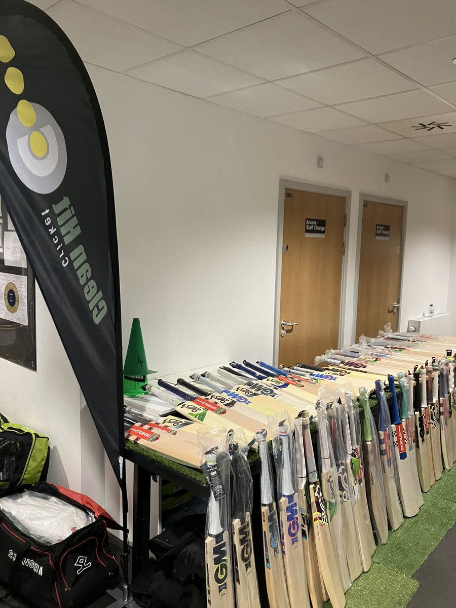 CleanHitCricket's tweet image. Ready!!
With @WaltonOnTrentCC…..
#cricketbats #newbat #cricketkit