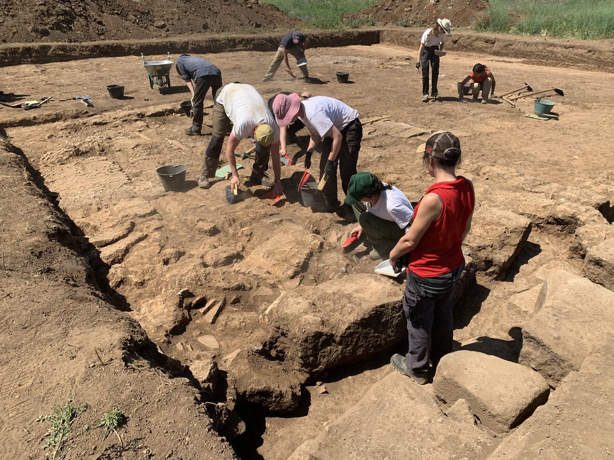 UofTClassics's tweet photo. Calling all #UofT undergrads🚨 Spots are open for the Research Excursions Program REP398 at Prof. Seth Bernard’s excavation @FaleriiNovi. This opportunity is funded and students will earn 0.5 credit. Applications are due March 5th! For more info, visit: https://t.co/Yckx8Y4nPO https://t.co/mupKsOmZzw
