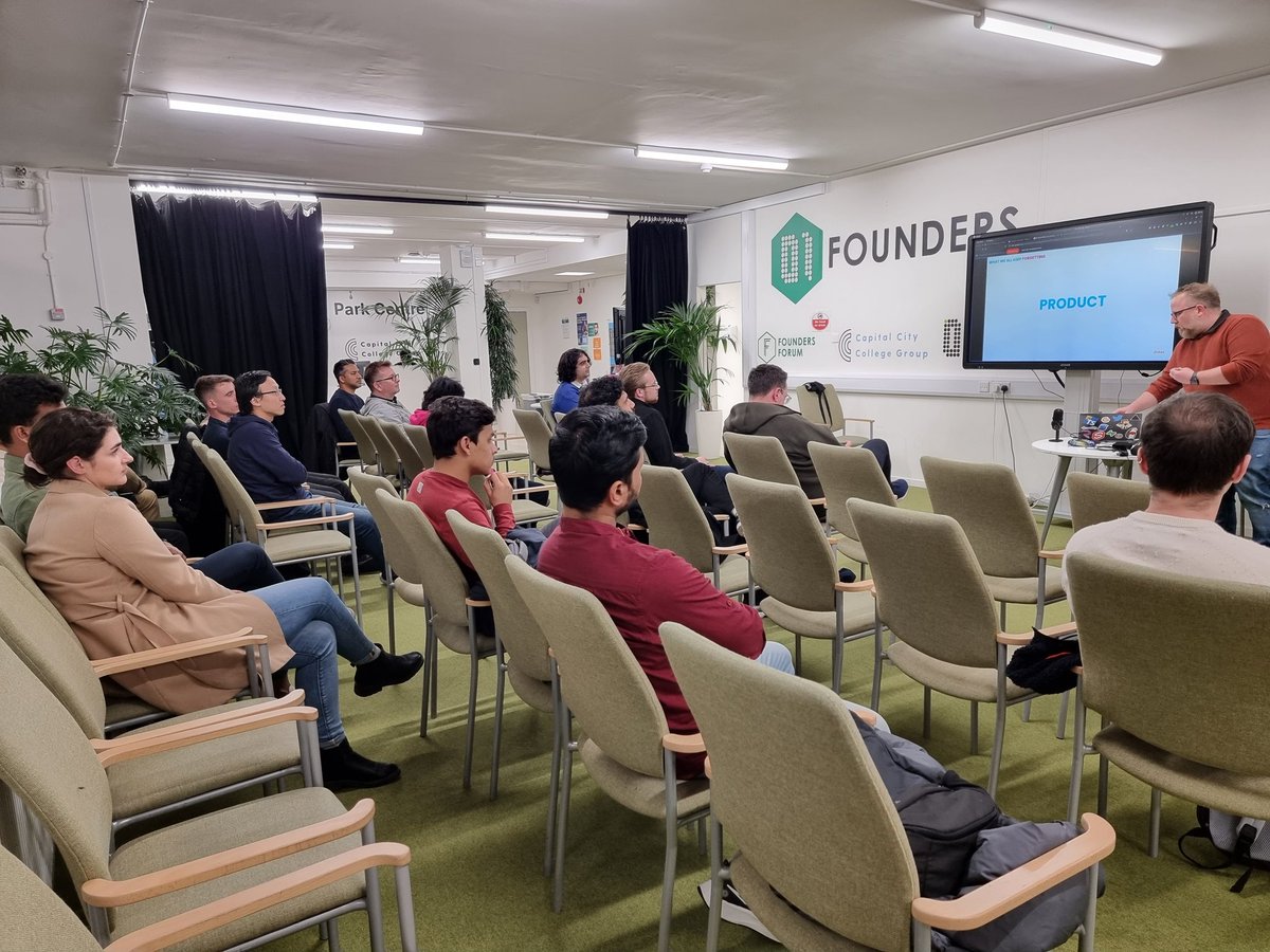 onlyspaceghost's tweet image. We have our first amazing talk about #DevX by @cirpo

#gitpodlondon @gitpod