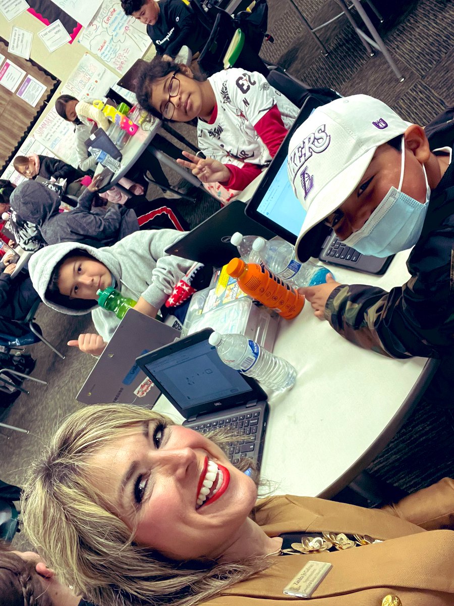zjgalvan's tweet photo. #PowerfulStart on this Tuesday in GUSD visiting our bold, brilliant &amp; beautiful scholars as the demonstrate how smart they are in EVERYTHING they do!💙🫶🏽💚#ALLmeansALL @ms_pantaleon @verodher @VillagomezMyra @VistaVerdeGrizz @CCES_GUSD @LCortezGUSD @CALSAfamilia https://t.co/iZ4Tx0IhJ3