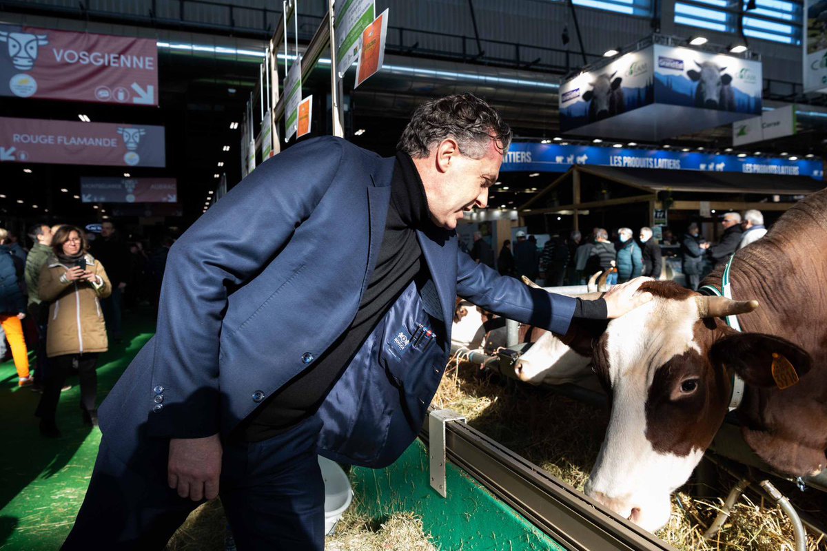 ChristopheBechu's tweet photo. #SIA2023 | Pour la transition écologique, pour notre souveraineté alimentaire : l’agriculture est une partie de la solution. 

J'ai rencontré des femmes et hommes engagés et pleinement conscients des défis de la transition. Nous les relèverons ensemble ! https://t.co/AzvICw7oOu