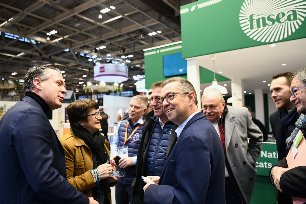 ChristopheBechu's tweet photo. #SIA2023 | Pour la transition écologique, pour notre souveraineté alimentaire : l’agriculture est une partie de la solution. 

J'ai rencontré des femmes et hommes engagés et pleinement conscients des défis de la transition. Nous les relèverons ensemble ! https://t.co/AzvICw7oOu