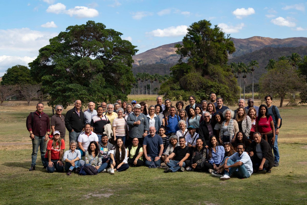 El  #25Feb nos juntamos cerca de 80 activistas del <a href="/ForoCivicoVzla/">Foro Cívico</a> en modalidad  presencial y virtual para evaluar los CAMINOS y reforzar los LAZOS que nos juntaron en 2022, así como trazar el rumbo en 2023  por un #AcuerdoDemocráticoNacional que logre transformar el conflicto.