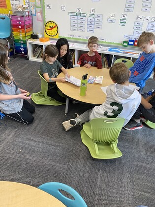 ADESRowe's tweet photo. We had fun getting to hear some 1st graders writing from Ms Chilcoat’s classroom this afternoon!  They taught us the steps for making popcorn. 🍿 @adesjmay @adeDCSD https://t.co/5aXGxABdlS