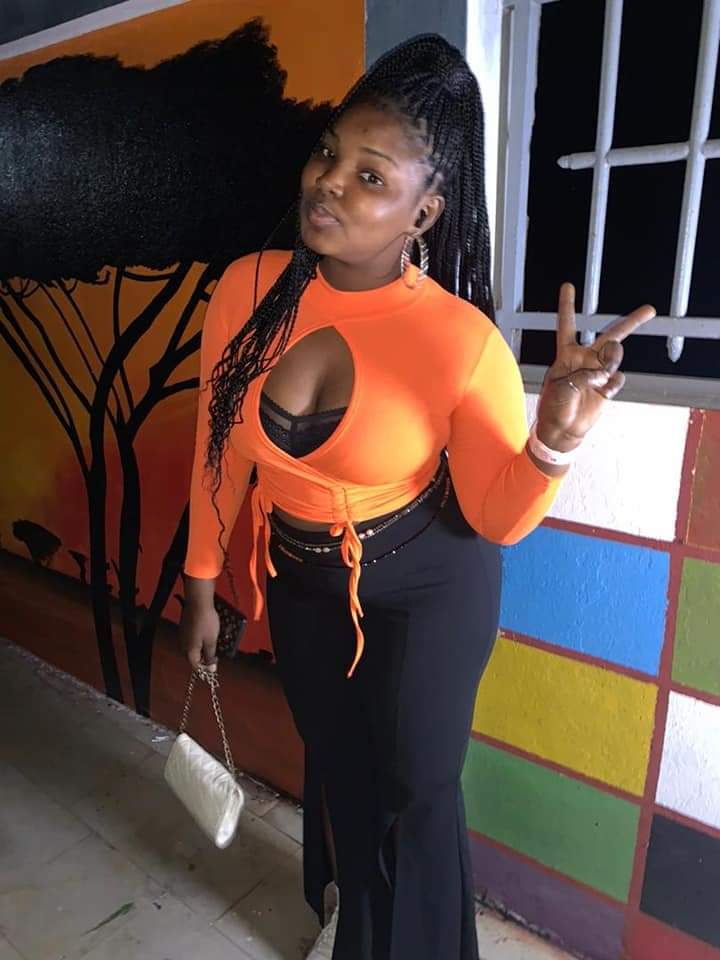 MunaBarrie's tweet photo. 🧡🖤😊 https://t.co/98dCLVi2wu