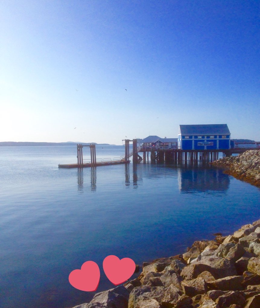 Waving from #beautifulBC🇨🇦

#TRLT chat on ‘Affordable Travel’ is happening now…

<a href="/HHLifestyleTrav/">Hannah : HH Lifestyle Travel</a> <a href="/LindaPeters64/">Linda</a> <a href="/DoroLef/">Dorothée Lefering</a> <a href="/ararewoman/">Sabine</a> <a href="/TheTravelCamel/">Shane Dallas</a> <a href="/TravelAtWill/">LDH</a> <a href="/lissysalt/">Lissy Mitchell</a> <a href="/MamaO_GO/">Mama O</a> <a href="/shreddel/">Sue Reddel</a> <a href="/roadtrippingroy/">RoadtrippingRoy 💙🎸 🏴󠁧󠁢󠁳󠁣󠁴󠁿 🇫🇷 🇪🇺 🎼</a> <a href="/fotoeins/">Henry Lee</a> <a href="/FE_photograph/">Flat Earth Photograph</a> <a href="/FoodTravelist/">Food Travelist Sue & Diana</a>