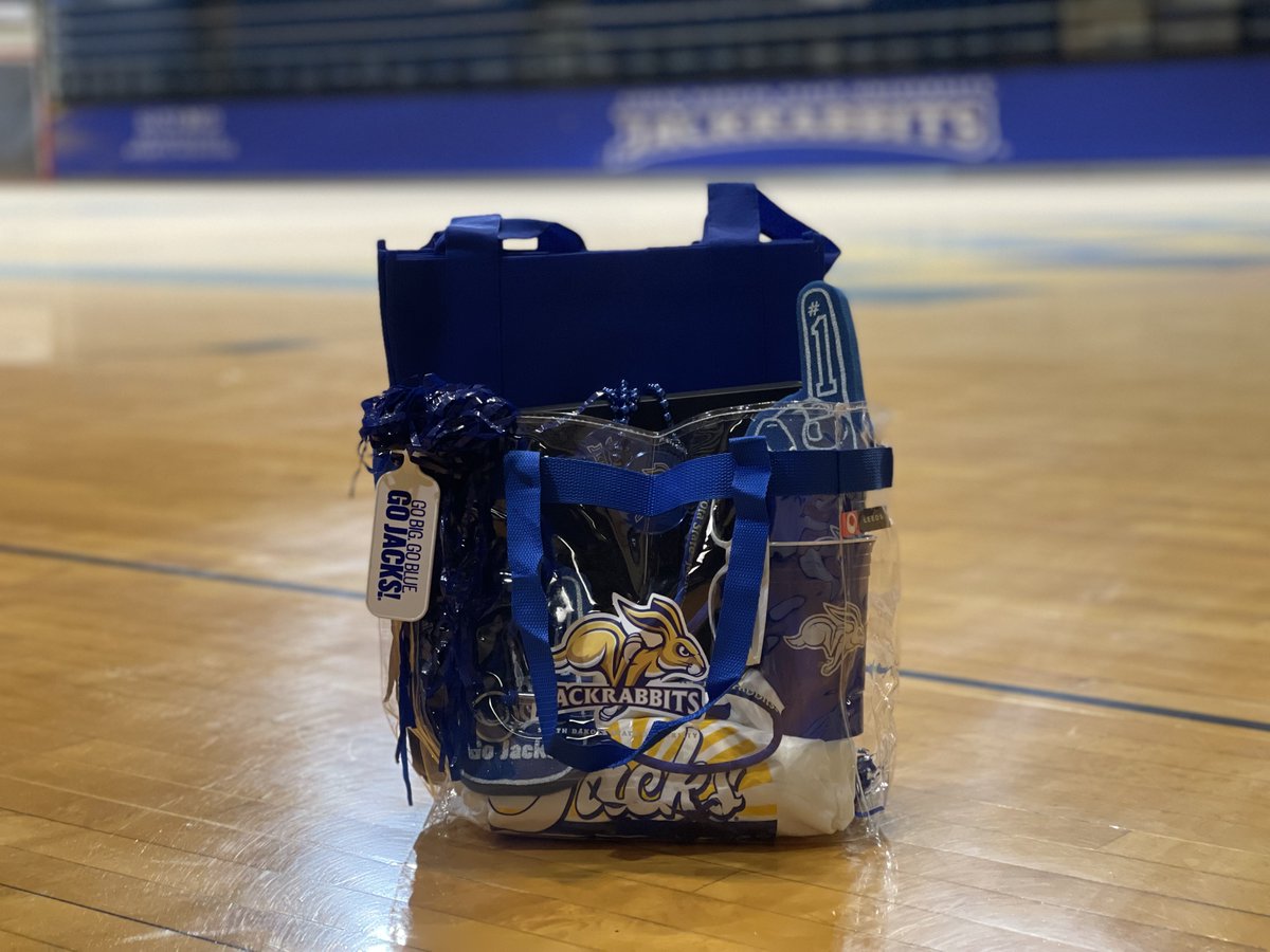 ⚠️⚠️ The <a href="/PREMIER_Center/">Denny Sanford PREMIER Center</a> enforces a clear bag policy (bit.ly/3Y7irUn), so we're GIVING ONE AWAY full of Jackrabbit goodies! 🤗 The winner will be announced Thursday (3/2) evening.

TO WIN:
1️⃣ » follow our page
2️⃣ » 💙 + RT this post

#GoJacks 🐰