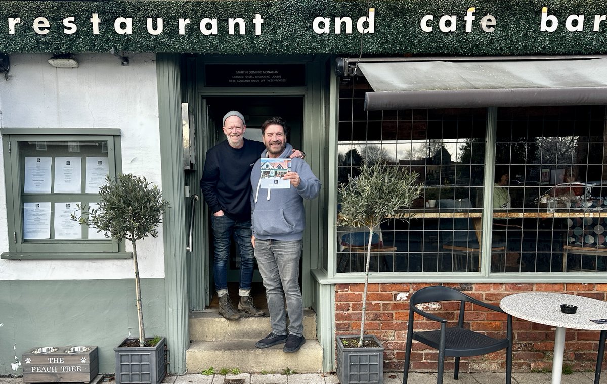 chrisburtchef's tweet image. now then buddy @MrNickKnowles , great catch up @ThePeachTree1 @TheShireColl  - let raise some money for @GBM4BrainCancer great catch up, been to long &amp;amp; i cannot wait to read that book @LtdRowlands @essentialcuisin @mskingredients @NethertonNews @TheSavvyChef1 @setonaikai_uk