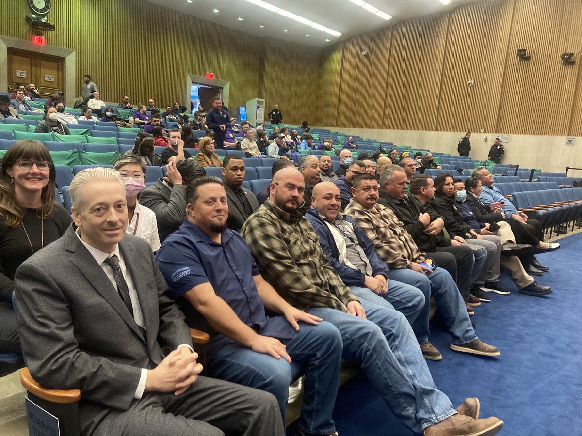 LAOCTrades's tweet photo. @LacountyBOS with @LAANE and all #BuildingTrades unions for #CommunityWorkforceAgreement with #LocalHire @HelmetsHardhats https://t.co/PJcDqgSsUH