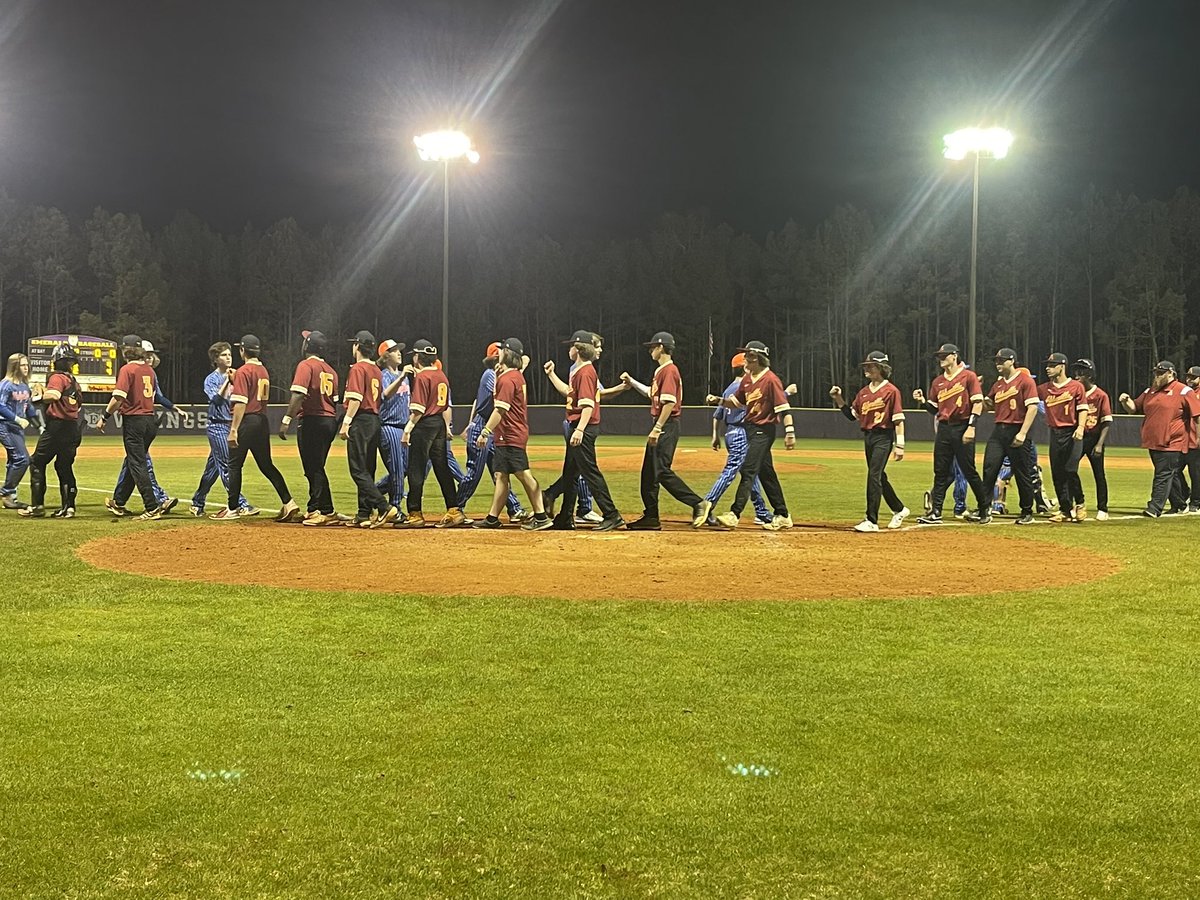 diamondprospect's tweet photo. Final from the Emerald City Classic

@AbbevilleB 9
@MidlandValleyHS 4

@AbbevilleB 
Jackson Uldrick 2/3 BB
Hunter Overholt WP 1/2 RBI

@MidlandValleyHS 
Kam Langley 1/3 2B

Up next, @EHSVikingsBSBL vs @MidlandValleyHS https://t.co/hUw627C6e9