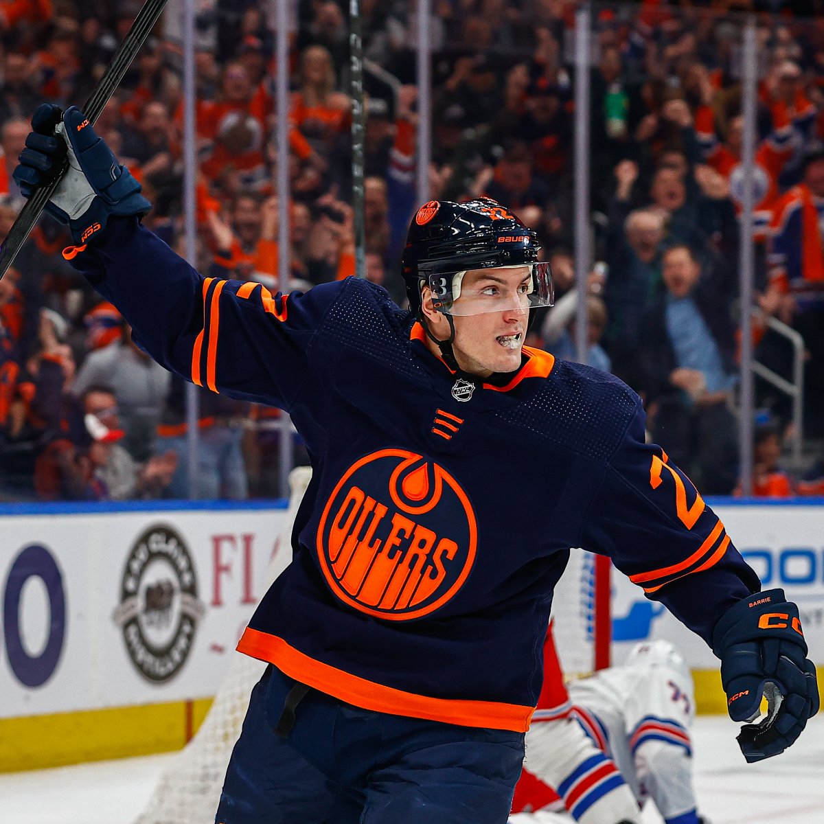 EdmontonOilers's tweet photo. TB2's! Thank you for everything the past three seasons, Tyson 💙🧡 https://t.co/fIB14DULkH