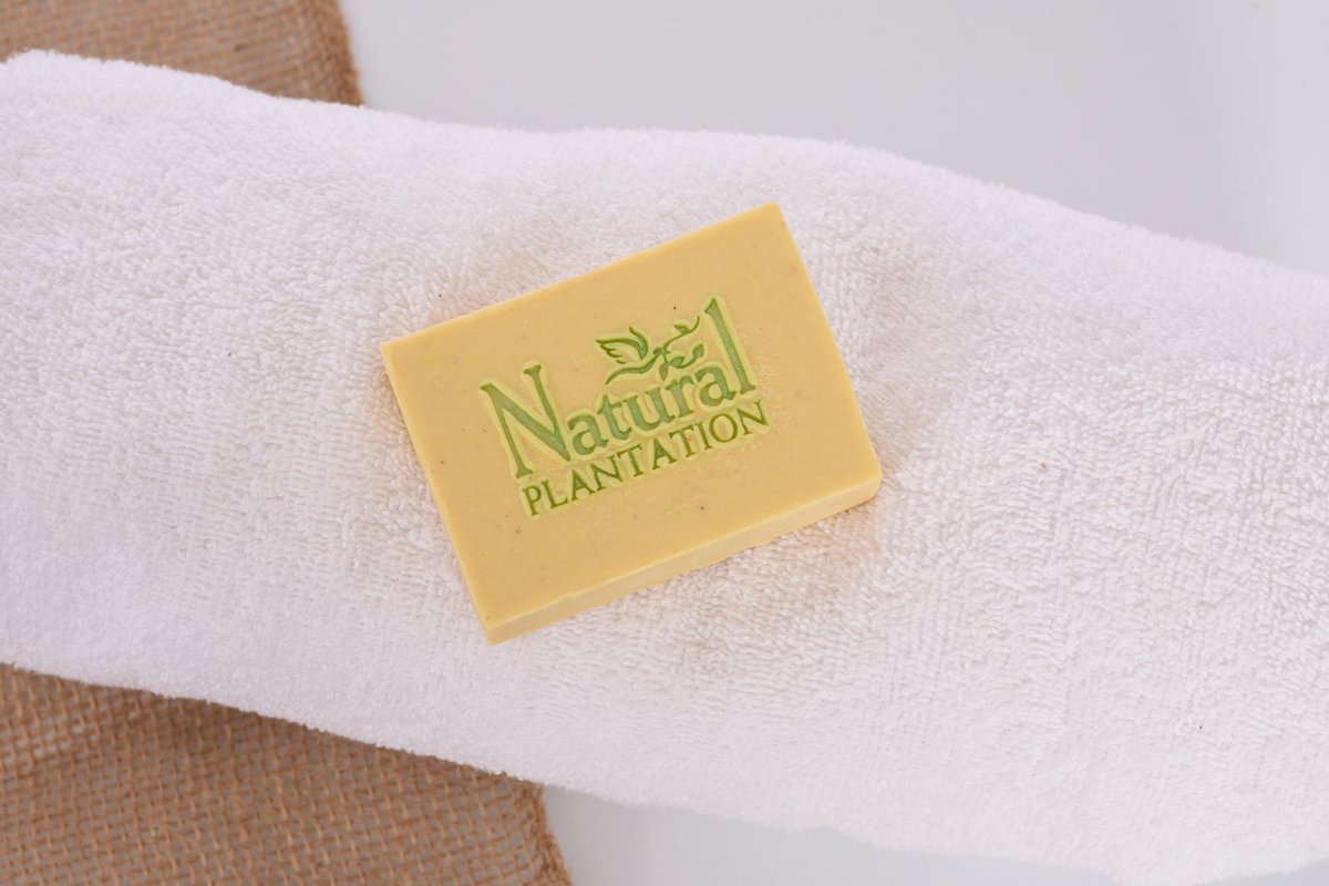 SimpleeNatural's tweet photo. This is our wonderful Lemongrass and Lime hand soap! This product is plant-based, free of toxins, and has lemongrass and lime essential oils. Be sure to buy this soap on our Instagram store today! 
.
.
.
#naturalsoap #natural #love #soap #naturalsoaps #naturalsoapbars #handsoap https://t.co/N4AalcrEzB