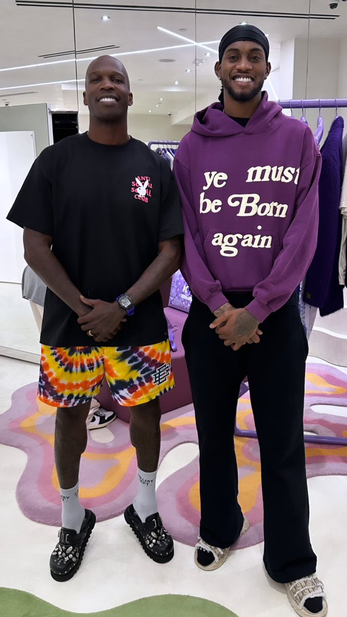 ochocinco's tweet photo. 🏀: @jalenmcdaniels5 https://t.co/DmgoDsbThd