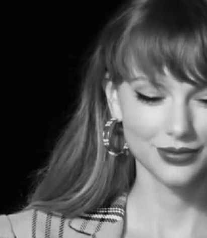 ccswiftiee's tweet photo. ⋆ «de hecho, hay una canción de taylor que lo explica»
— un largo y necesario hilo...
(parte 1) https://t.co/8HT1iueEkd