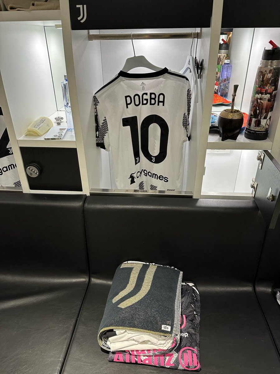 All smiles for tonight, so happy to be back. Thank you for the warm welcome🤍🖤🤲