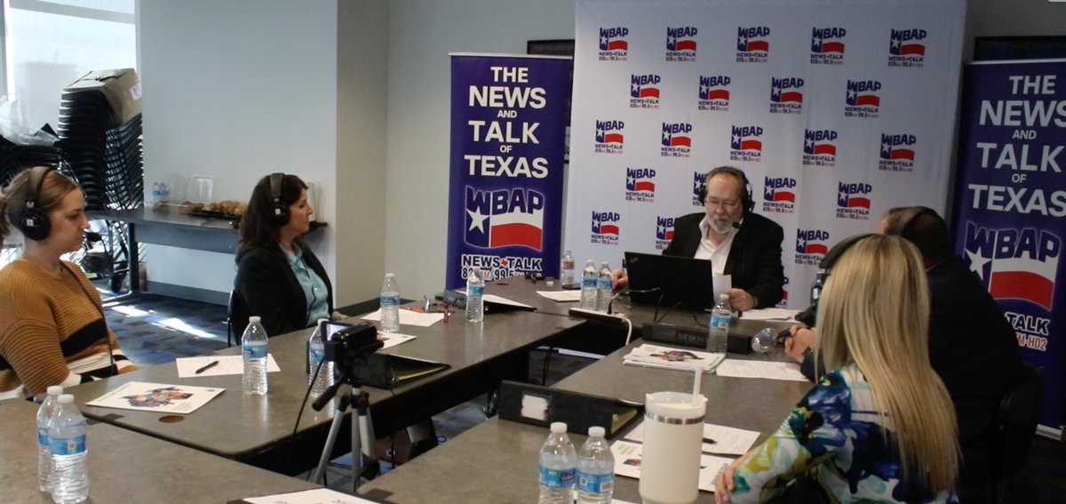 WBAP247NEWS's tweet photo. Thank you so much to Chad Carroll of @donatelifetexas, Kelli James of @SWTransplant, Tara Storch of @taylorsgift, Lisa Barker and Robin Bagwell for joining our Everyday Heroes Organ Donation Panel. 

Find your path to becoming a hero: https://t.co/QVEIvXUpJC https://t.co/EWogHzLElN