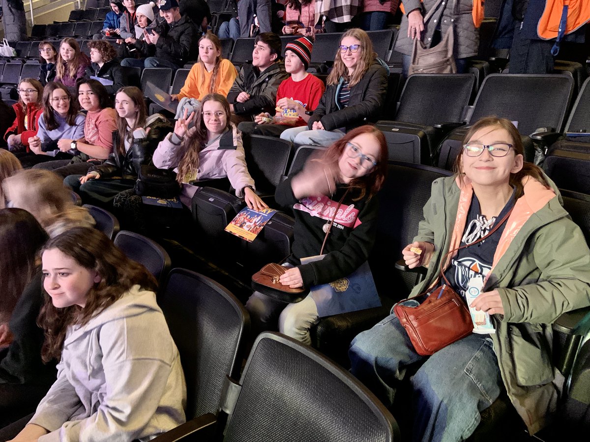 What a great day we had cheering on the Edmonton Oil Kings and our own Mr. Brown (linesman)during the annual Hockey Hooky Day!#EICS#EdmontonOilKings