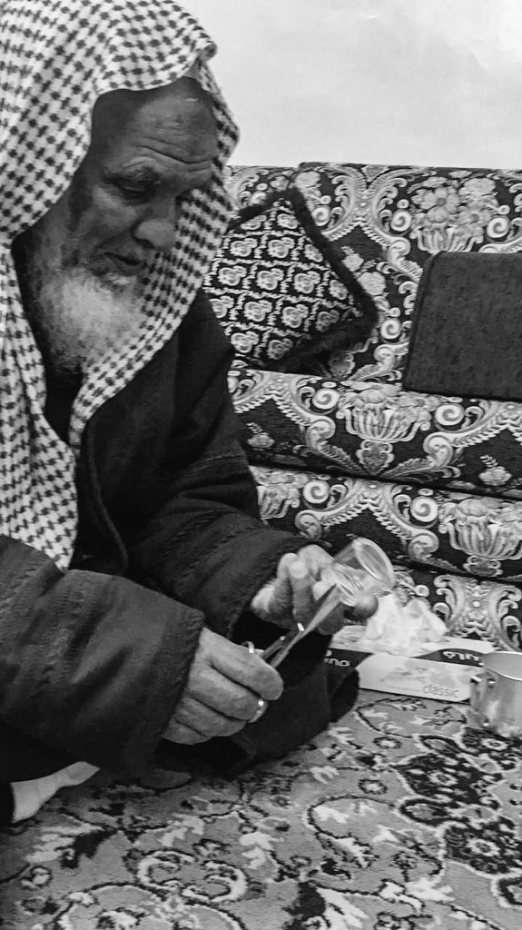 iailv's tweet photo. ١ مارس
اليوم اكملت يا جدي عامك الأول بعيدا عنا ، لك شوق ولك لهفه هزت صدري مع أضلعي، لا زال تاريخ وفاتك عالقا بذهني ، كأن أيامي توقفت منذ تلك اللحظة ، يعلم الله أن روحي تاهت وذبلت وتلاشت من بعدك ، اسأل الله العلي العظيم أن يجعلك سعيدا ضاحكا مستبشرا في جنة عرضها السماوات والأرض ): https://t.co/awMobrMoEe