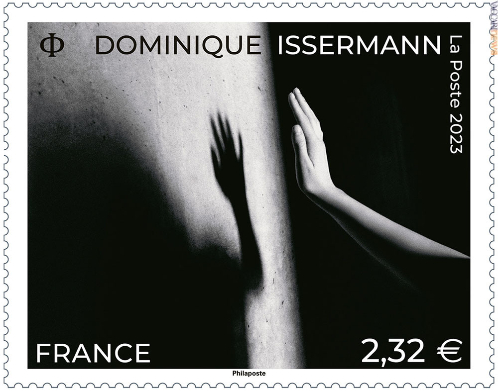 Vaccarinews's tweet photo. Uno scatto della #fotografa #DominiqueIssermann tra i #francobolli di #Francia: https://t.co/S4lOmSycga https://t.co/ZrFIfhNjWV
