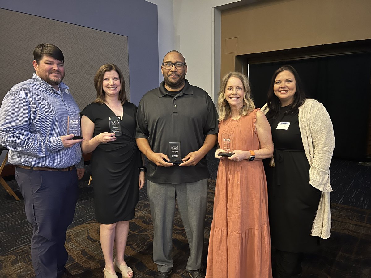 Valerie S. Wilson (@vswilson8) on Twitter photo Celebrating these awesome teachers tonight at the <a href="/KnoxSchools/">Knox County Schools</a> Teacher of the Year Banquet! <a href="/KCSSuper/">Dr. Jon Rysewyk</a> <a href="/FarragutHighSch/">Farragut High School</a> <a href="/BartlettJC/">John C Bartlett, EdD</a> <a href="/SteveKillian12/">Steve Killian</a> <a href="/coachtatefhs20/">jack tate</a> <a href="/Phbethel42/">Patrick Bethel</a> <a href="/caravaughnfhs/">Cara Vaughn</a> Celebrating these awesome teachers tonight at the <a href="/KnoxSchools/">Knox County Schools</a> Teacher of the Year Banquet! <a href="/KCSSuper/">Dr. Jon Rysewyk</a> <a href="/FarragutHighSch/">Farragut High School</a> <a href="/BartlettJC/">John C Bartlett, EdD</a> <a href="/SteveKillian12/">Steve Killian</a> <a href="/coachtatefhs20/">jack tate</a> <a href="/Phbethel42/">Patrick Bethel</a> <a href="/caravaughnfhs/">Cara Vaughn</a>