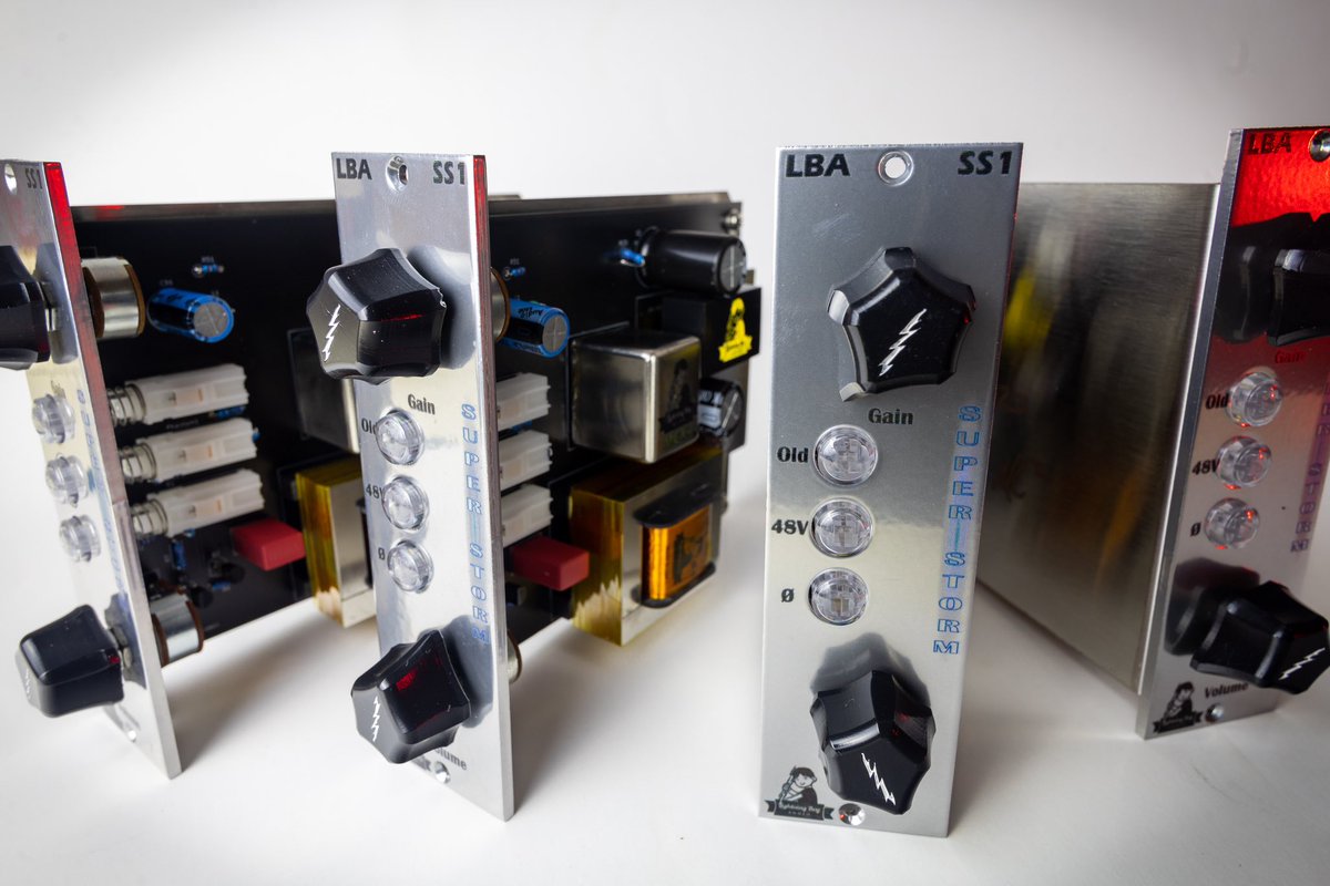 LightningBoyAud's tweet photo. I built these pretty preamps today.  Loads of tonal versatility with these babies!  Transformers, opamps, knobs, and more made in-house. 80dB gain, 100dB S/N ratio, 10Hz-400kHz response.  #recording #music #studio #mic #preamp https://t.co/WcNLQspJdJ