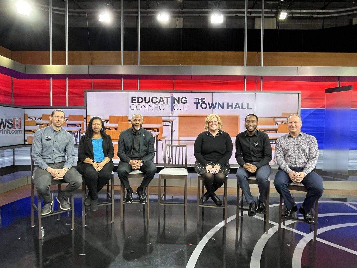 Happening tonight at 7pm on Channel 8. I’m joining several fellow educators for an important discussion on how we can support Connecticut’s students and educators. Make sure to tune in! #EducatingConnecticut
