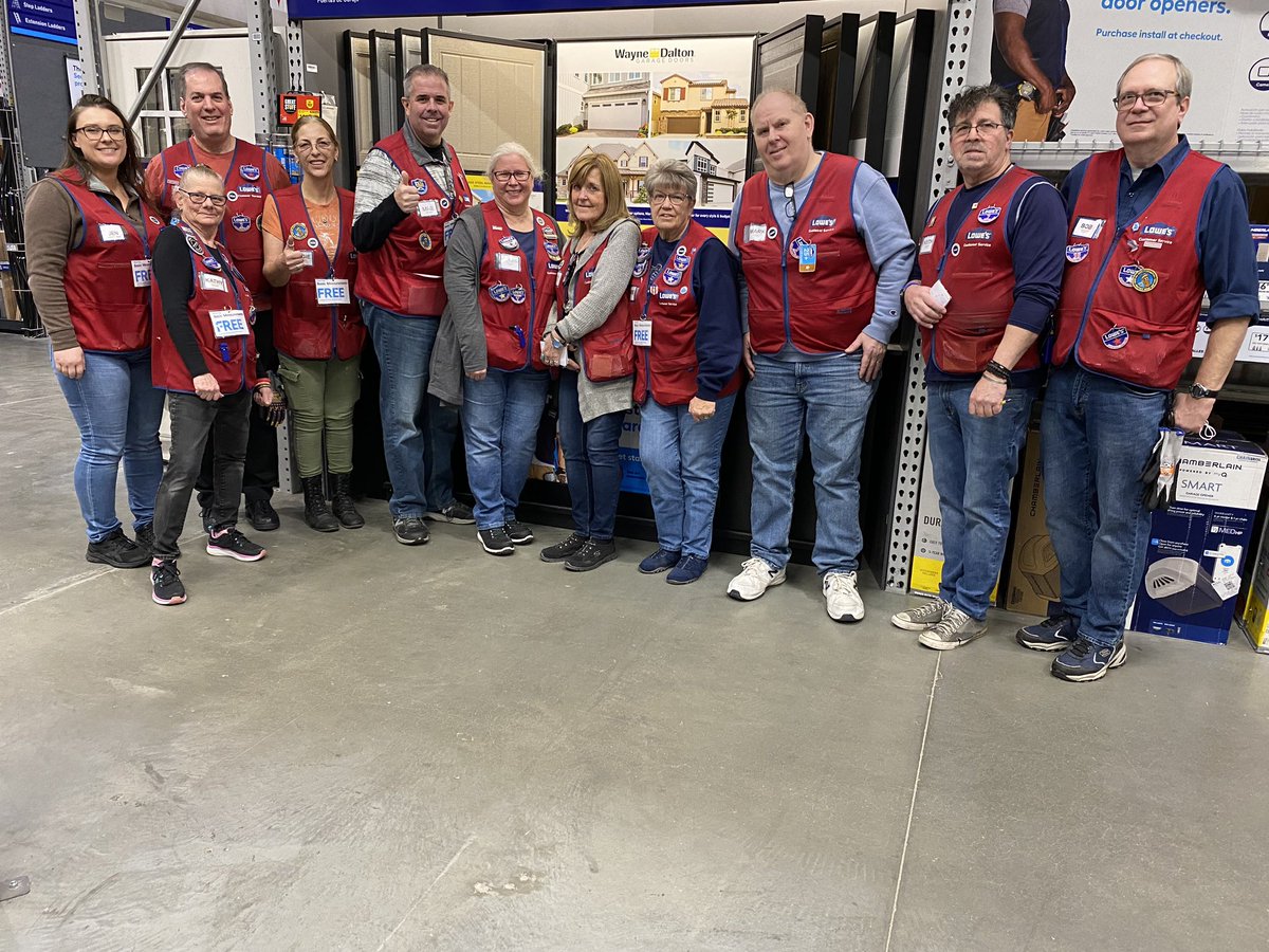 Today at the FARMINGDALE Lowe’s we had a great spotlight meeting talking about garage door installs free flooring measures and attachments #SpecialtySpotlight #pipeline #takethequiz <a href="/l_abbatecola/">Laura Abbatecola</a> <a href="/erick_marrero11/">Erick Marrero</a> @SharmaDMIS <a href="/TweetUsR30/">TweetUsR30</a>