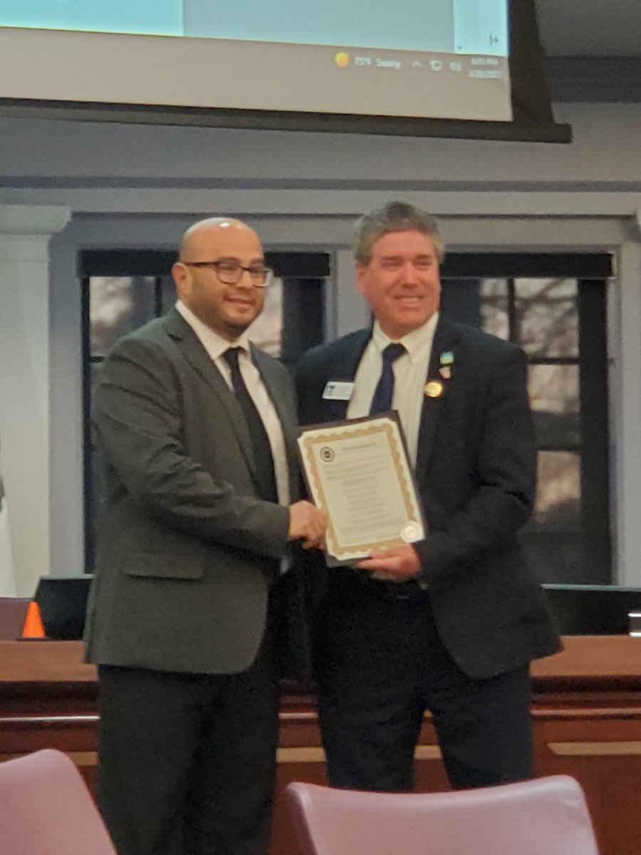 McCaslinsClass's tweet image. So happy to be with @profeleroy at the Morrisville Town Council meeting where he was recognized for being the 1st @WECInfoBioTech #TOY and semi finalist for @WCPSS TOY. Love working with this guy.