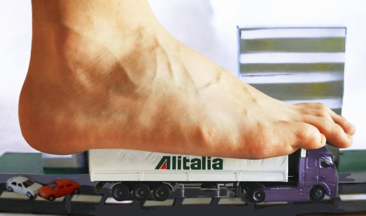 fetishfans3's tweet photo. Giant male feet crush toy truck

#Giant #Brazilian #Blackfeet #Crushtoyplane #Mastergiant https://t.co/EmZN3SE1Ra