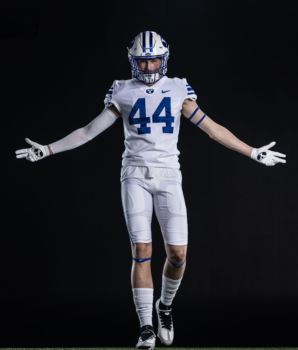 BenCriddleShow's tweet photo. . @Action_Jax44 on how it feels to be committed to #BYU:

"It feels great. It's a great opportunity. It's going to take a lot of hard work. My brother, John [Nelson], is helping me in a few days and I'm excited about that. I'm really excited." https://t.co/yYcJAY9FQ6