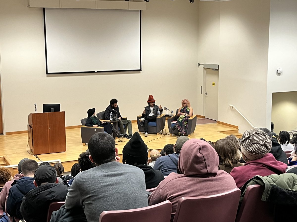 <a href="/BootsRiley/">Boots Riley</a> at <a href="/waynestate/">Wayne State University</a> Re: organizing lessons from Detroit, ‘There’s a difference between what u want ppl to do vs what u want them to know…that guided the style &amp; how culture works….To change the culture u gotta have material aspects to the struggle! #Powerful