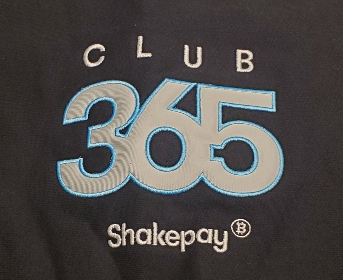cryptoblivious's tweet photo. @shakepay Thanks for the great experience, loved being a part of it!

On another note, just got my 365 day club merch today! So hyped 😁💙

#shakepayrocks https://t.co/bFh1Nc16yq