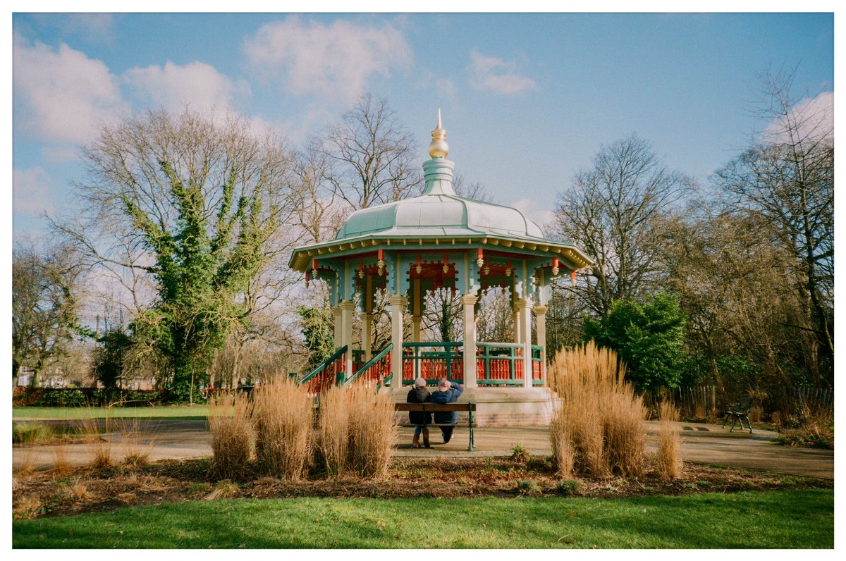 KomkovSergej's tweet photo. HU5 walk with my little point and shoot 📸 35mm film camera. And of course non alcoholic Peroni at the end of the walk 🙂 #hull #hull2023 #hu5 #yorkshire #eastyorkshire #filmphotography #photooftheday #35mmfilm #KODAK #kodakfilm https://t.co/N3NBbb3rgx