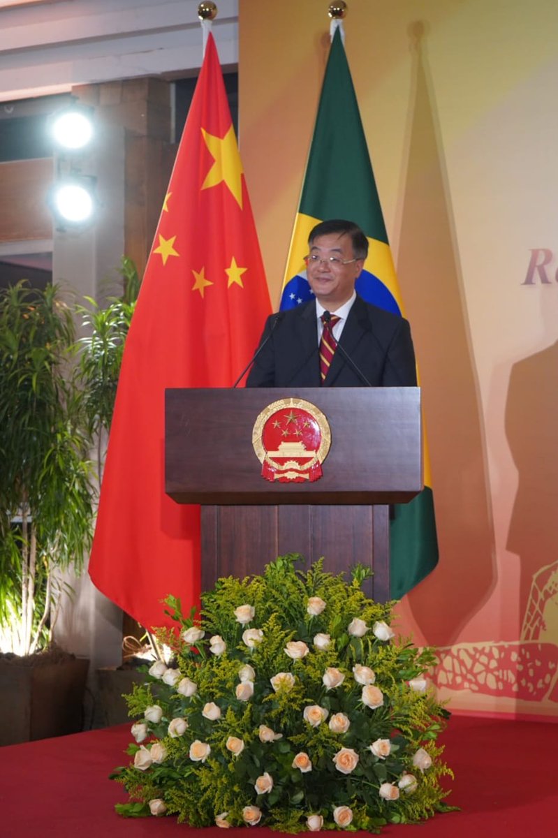 EmbaixadaChina's tweet photo. Neste momento está acontecendo a Recepção de Boas-vindas ao Embaixador Zhu Qingqiao!

Confira o discurso do Emb. Zhu: https://t.co/0Z1ZHttDzE