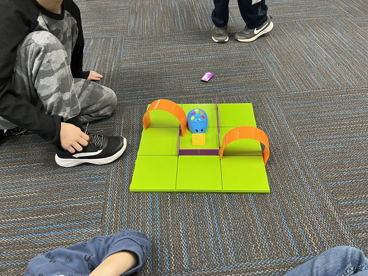 mrs_rubeck's tweet image. Kinder creating mazes and then coding their #CodeandGoMouse through it. @BOEwarriors @WCPS_LMS