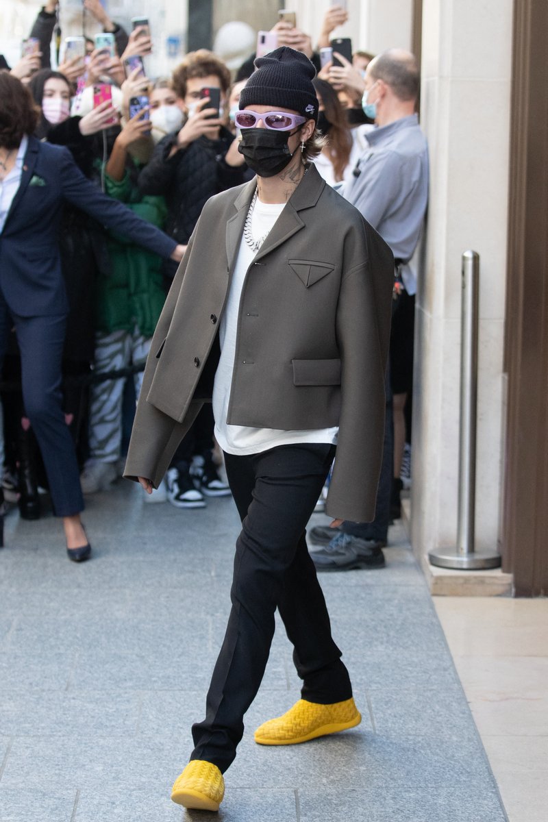 jbieberism's tweet image. Justin Bieber leaving his hotel in Paris.( March 1st,2021)