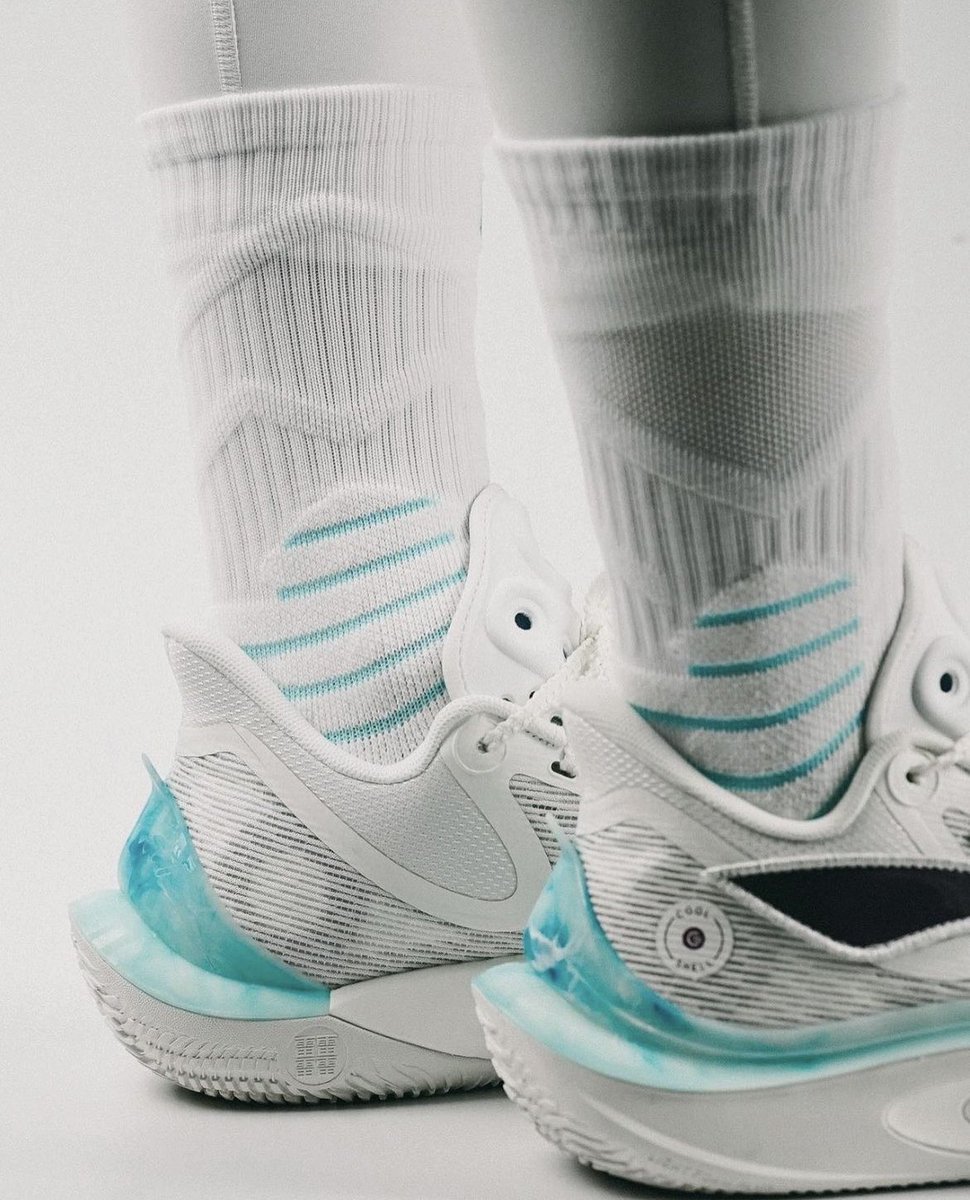 helloshoes1's tweet photo. Li Ning Sonic 11 - Cloud white
🛒🛒 https://t.co/KqZvnmJMEf

#lining #liningsport #liningsonic #sonic11 #liningnewshoes #liningrunning #basketballshorts https://t.co/j9kguFugJJ