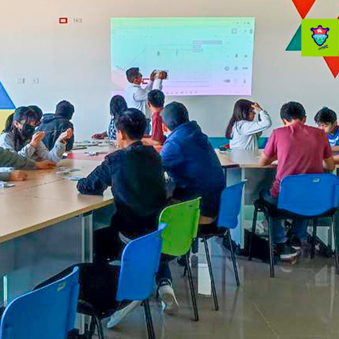 muniguate's tweet photo. Impulsamos el desarrollo personal a través de las herramientas tecnológicas que ofrecen los cursos de capacitación en los #MuniTECS.
#UnaCiudadParaAprender
#LaCiudadEsTuCasa https://t.co/eqH0J25P4R