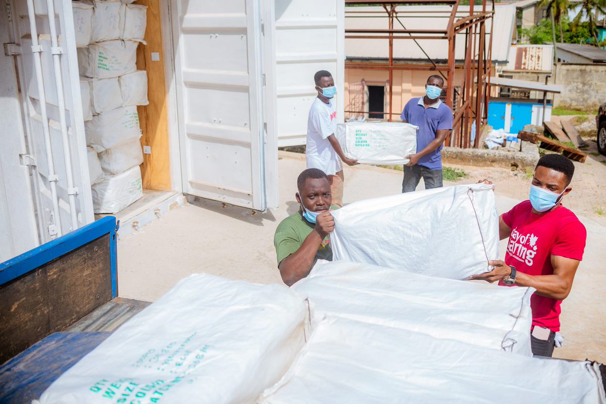 GHSupplyChain's tweet photo. To ensure that no community gets left out, GHSC-PSM with support from @PMIgov, has been working to ensure that long-lasting insecticide-treated nets make it to the last mile in #Ghana. Learn more about our efforts to #EndMalaria in Ghana in this story: https://t.co/avckBx6Tyi https://t.co/krIG6cAFIy